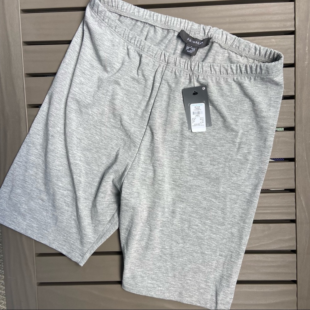 📣3 for $12!📣
 Grey High Waisted Lounge shorts size small